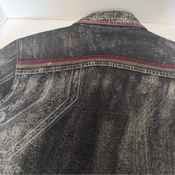 Chico’s Women's Faded Black Embroidered Designed Jean Denim Jacket Size 1 Medium - Picture 6 of 16